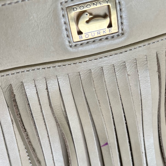 Dooney & Bourke fringe purse - Picture 3 of 6